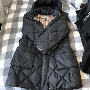 EUC Burberry London puffer coat (fits like a M/L)